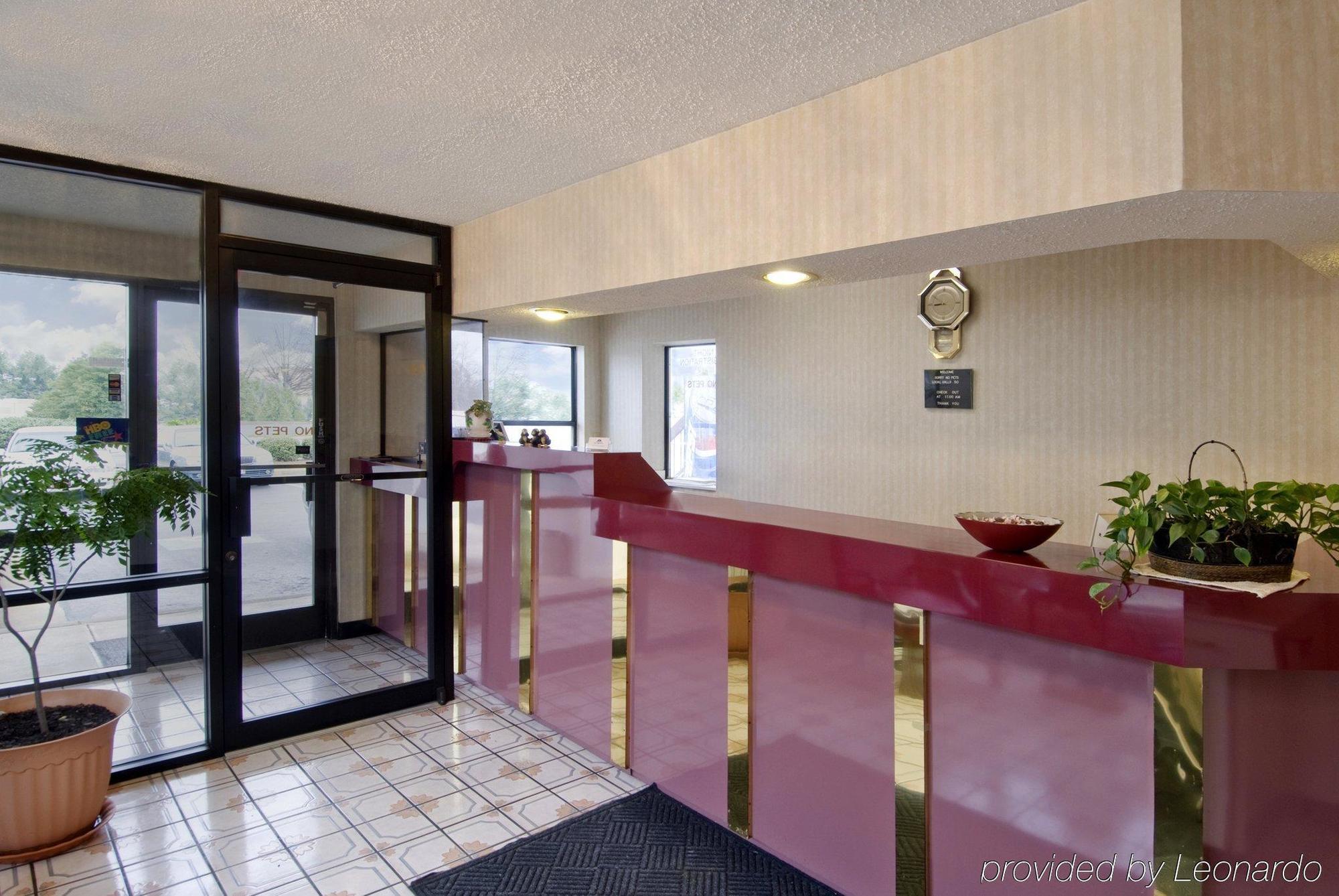 Americas Best Value Inn-Livonia/Detroit Exterior photo