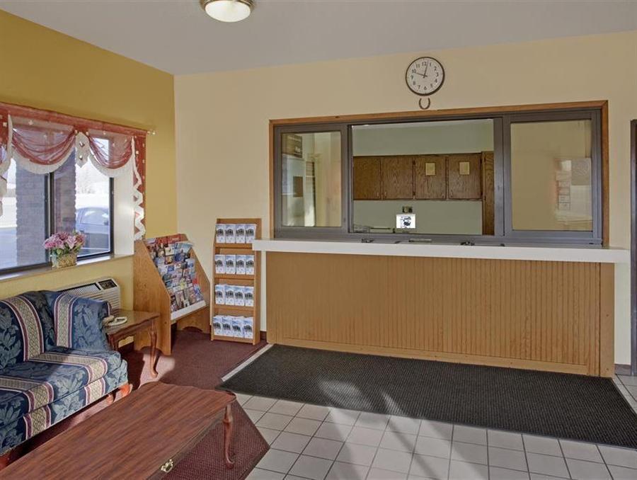 Americas Best Value Inn-Livonia/Detroit Exterior photo